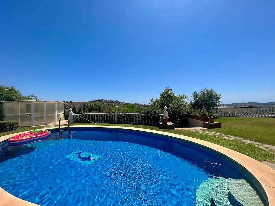 Stunning Villa Perfect For Golf Lovers & Families! Mijas 0*,